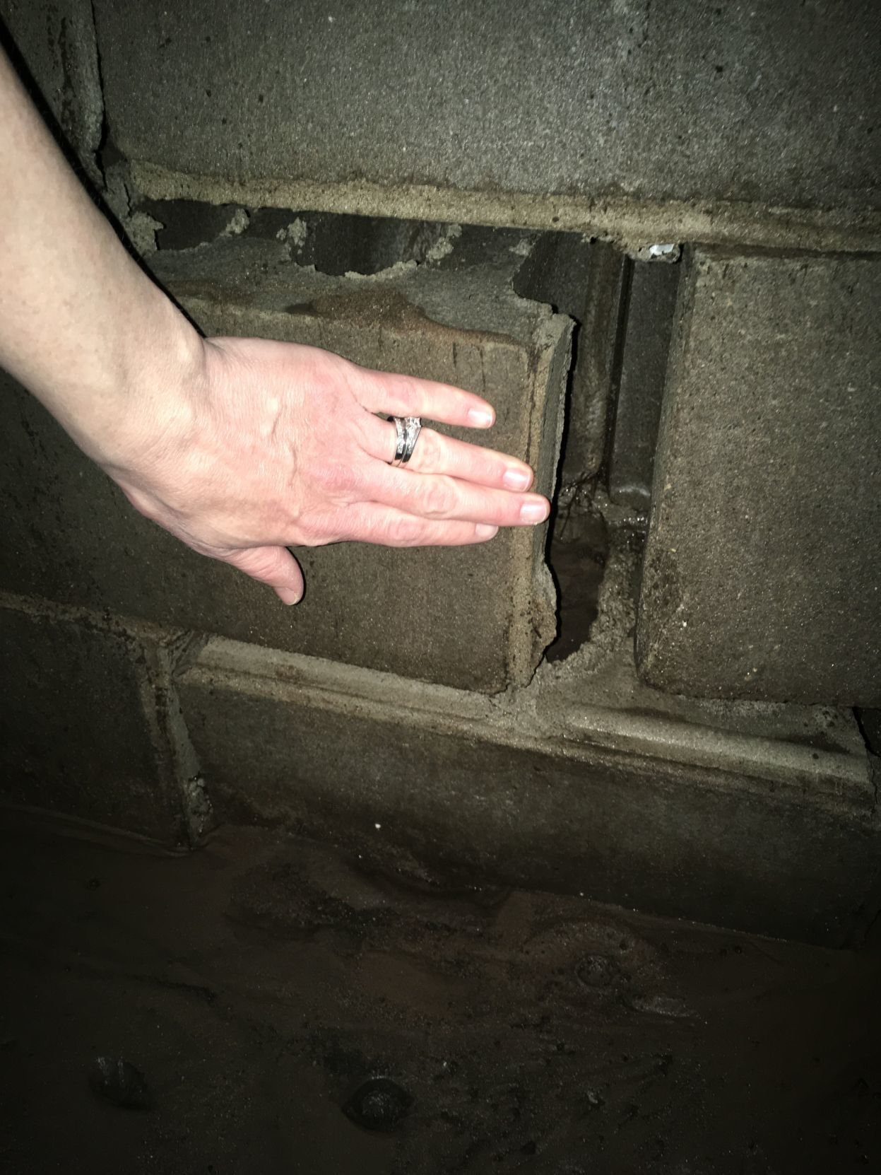 Bowed out wall